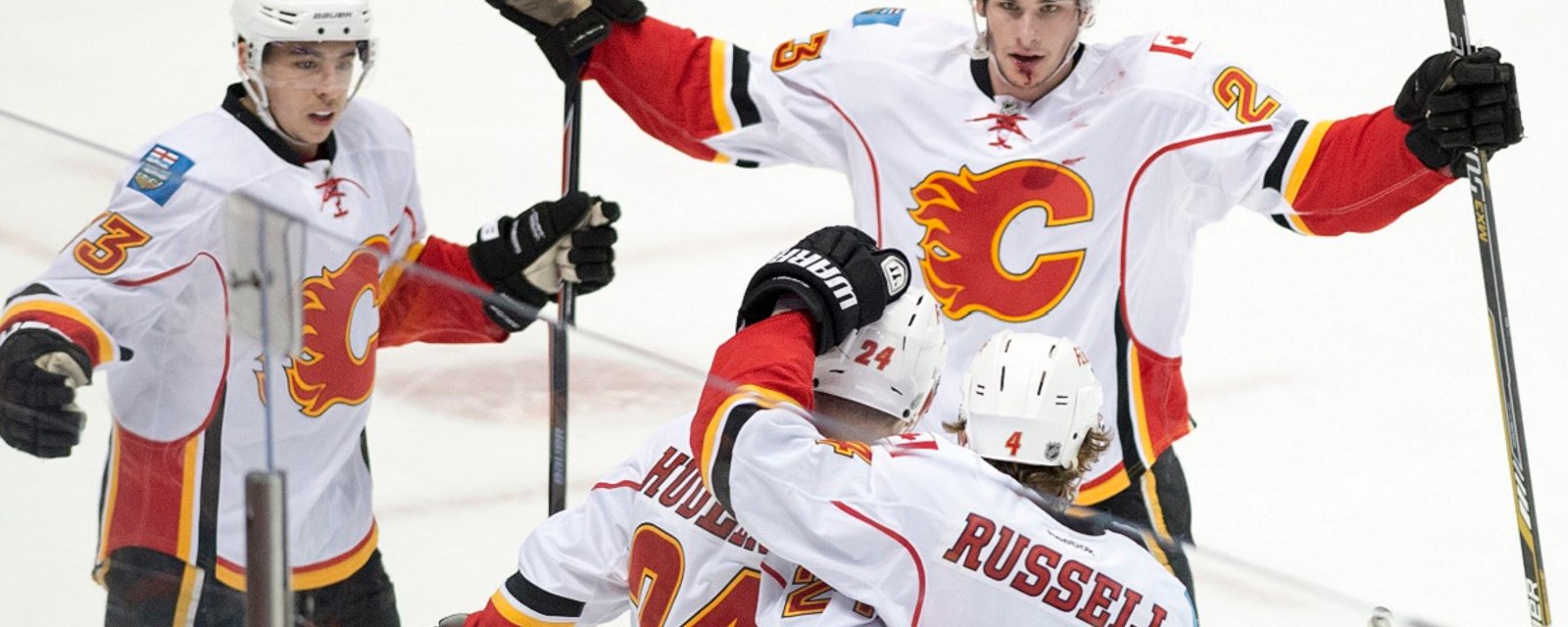 Flames official roster for the start of the 2017-2018 season announced. 