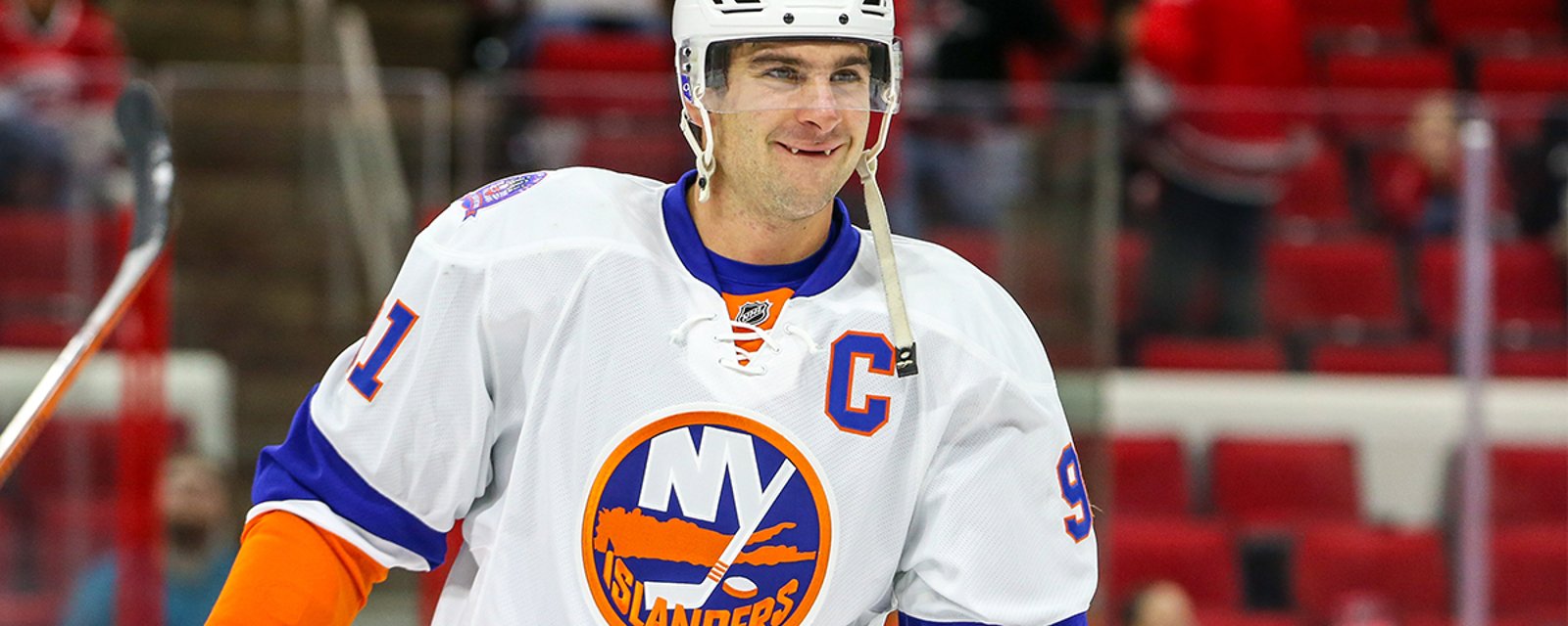 Report: Tavares rumors pick up as rival GM scouts him in person