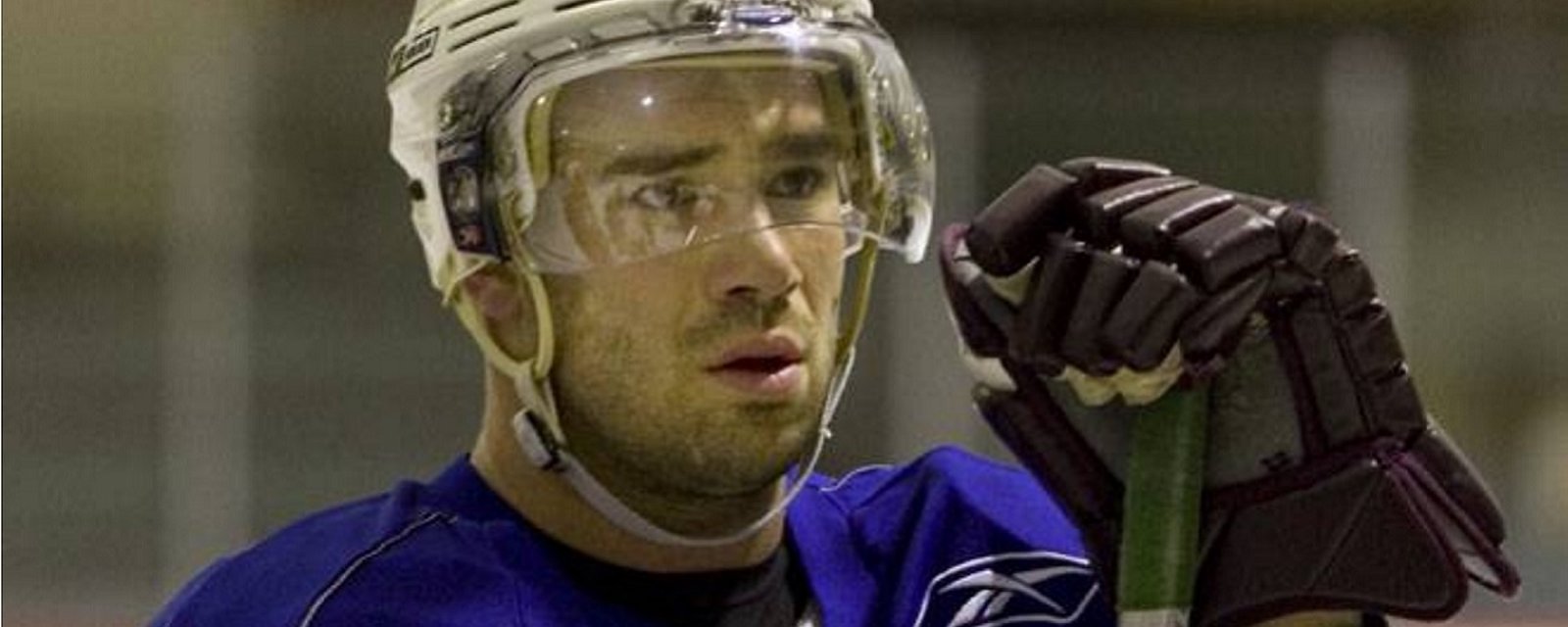 One of the most controversial players in NHL history announces his retirement. 