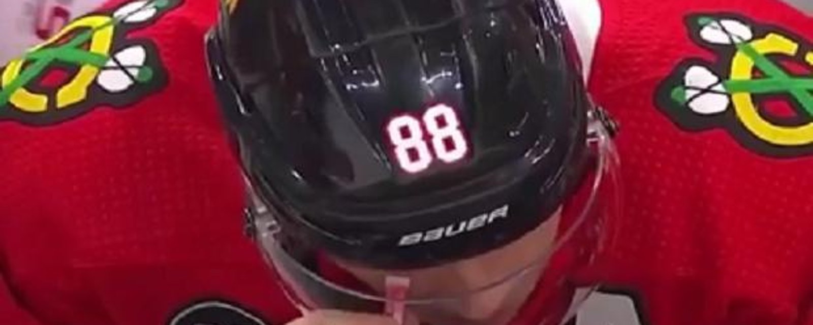 Kane finally explains why he waves smelling salt at his eyes!