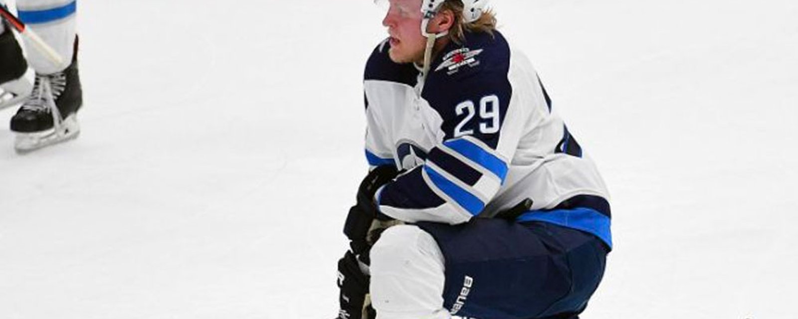 Patrik Laine apologizes for controversial comments amid contract dispute