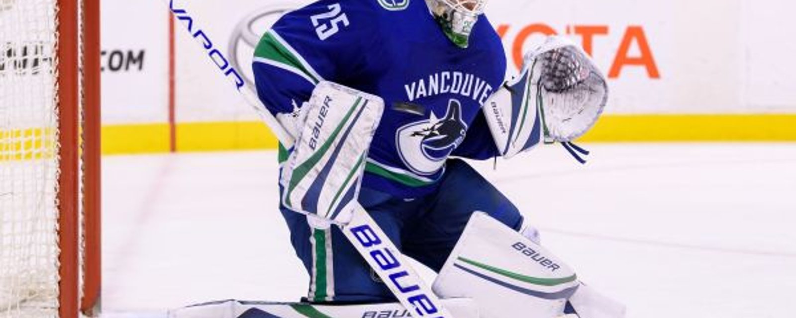 Goalie Domingue tells fans what to do if they want to see sports again this year!