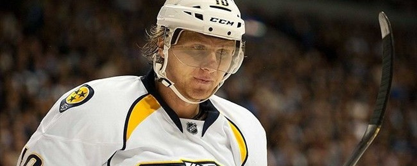 Martin Erat announces his retirement.