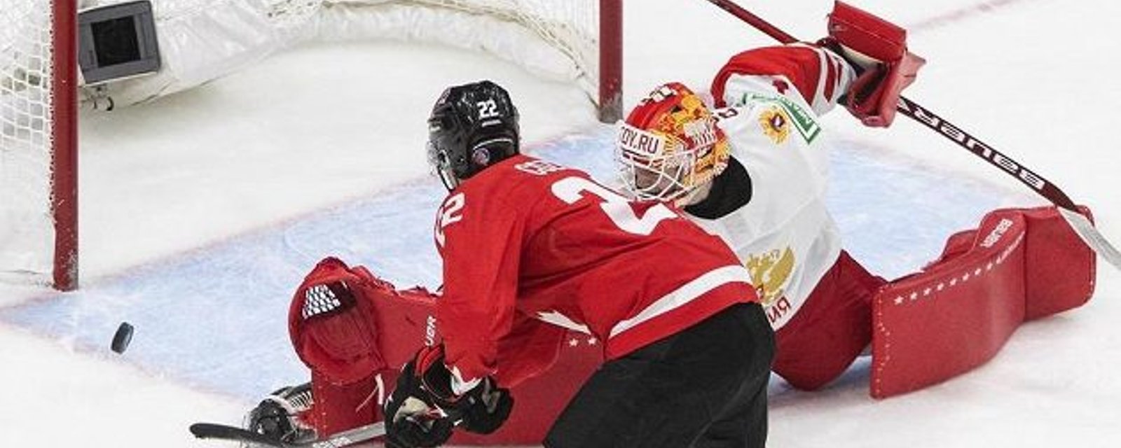 Team Russia goalie Askarov buys superglue for his stick after getting roasted at WJC