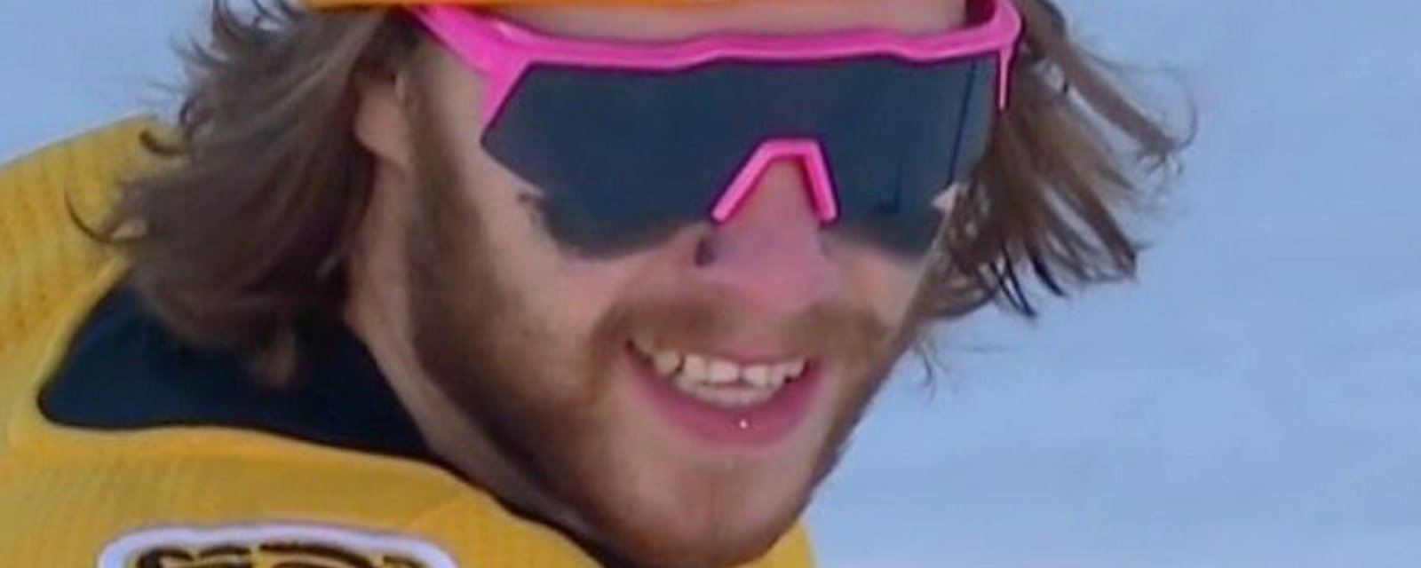 David Pastrnak shows up to Lake Tahoe as “Macho Man” Randy Savage.
