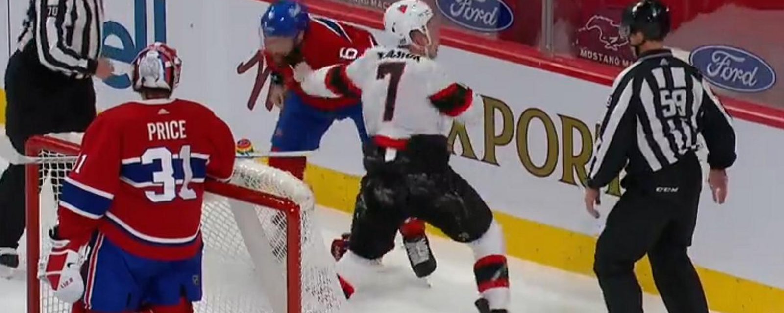 Brady Tkachuk and Shea Weber drop the gloves at the end of the first!
