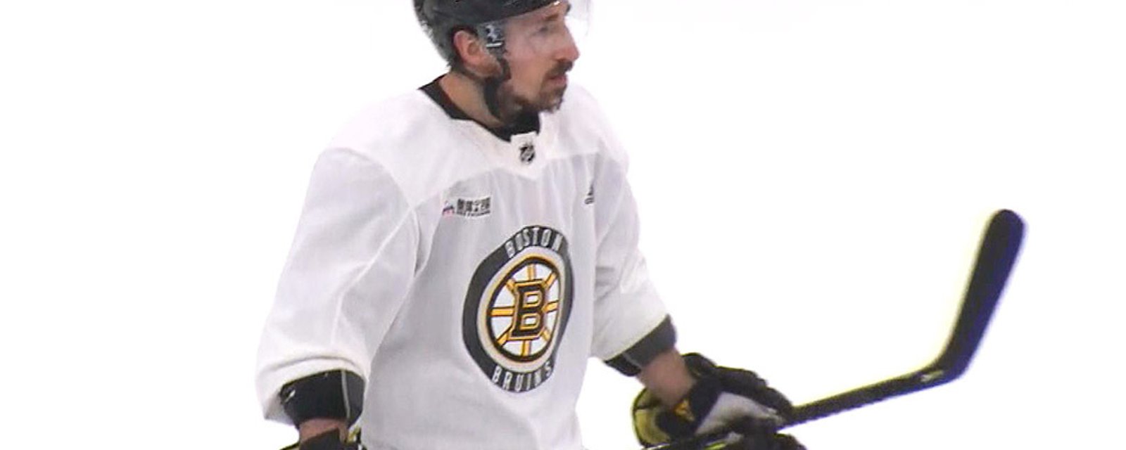 Brad Marchand back on the ice despite very short pause 