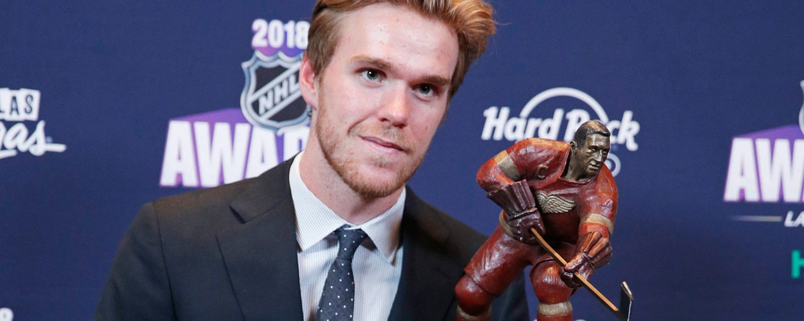 Connor McDavid, champion of the NHL awards! 