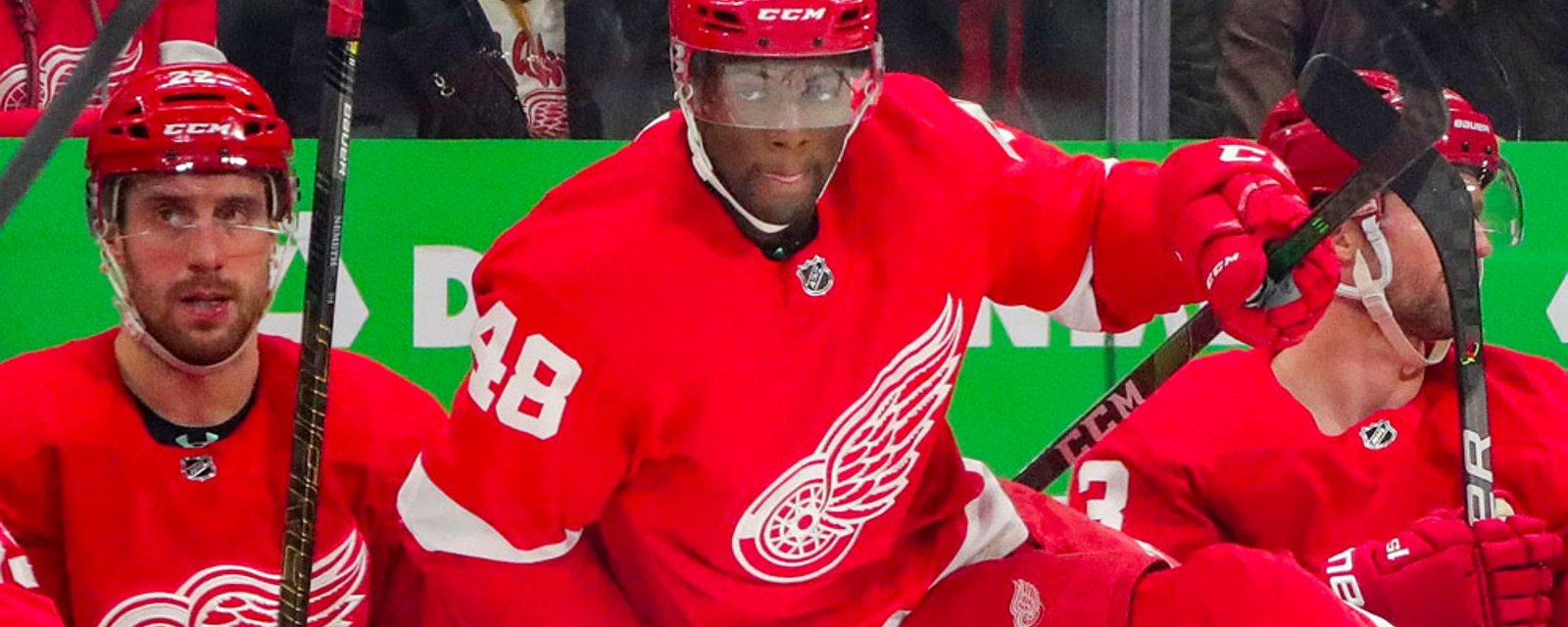 Red Wings sign forward Givani Smith