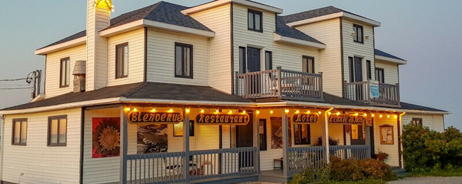 Occasion unique! Devenez propriétaire d'un charmant petit hôtel au bord de la mer en Gaspésie