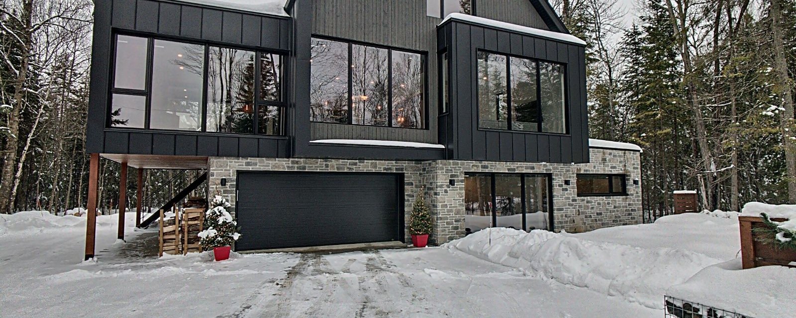 Exceptionnelle maison-chalet de style scandinave dans Lanaudière à 90 minutes de Montréal