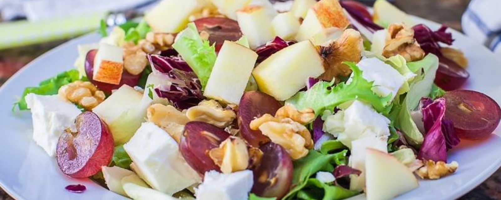 Salade d'épinards aux pommes et feta...Vinaigrette érable et balsamique