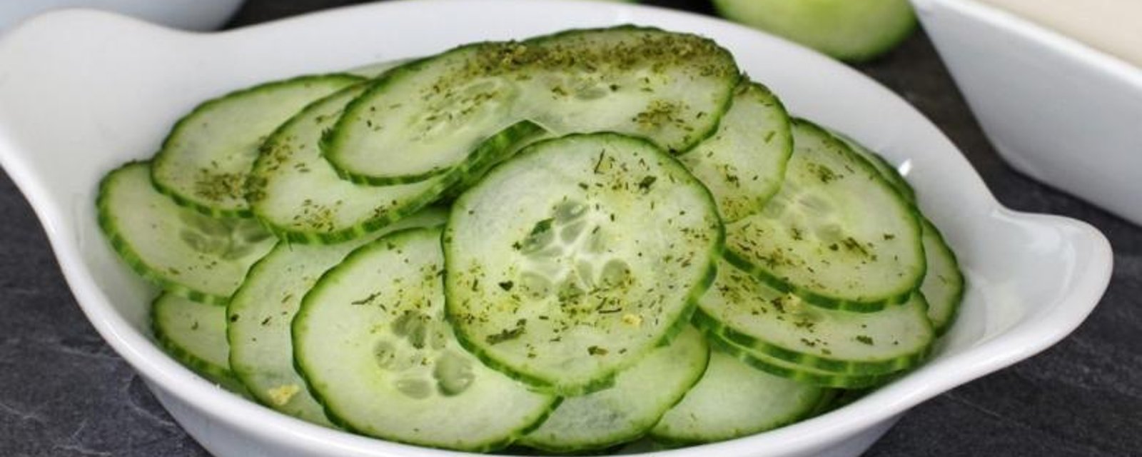 Légère et rafraîchissante... La salade de concombre asiatique