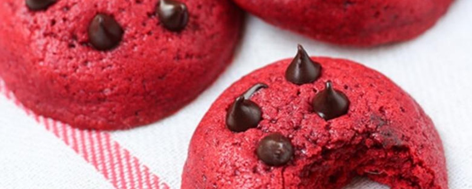 D'un rouge flamboyant...Voici le biscuit aux brisures de chocolat Red Velvet