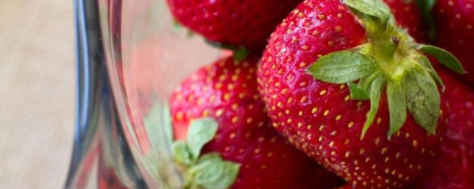 Rafraîchissante ...La crème glacée maison aux fraises