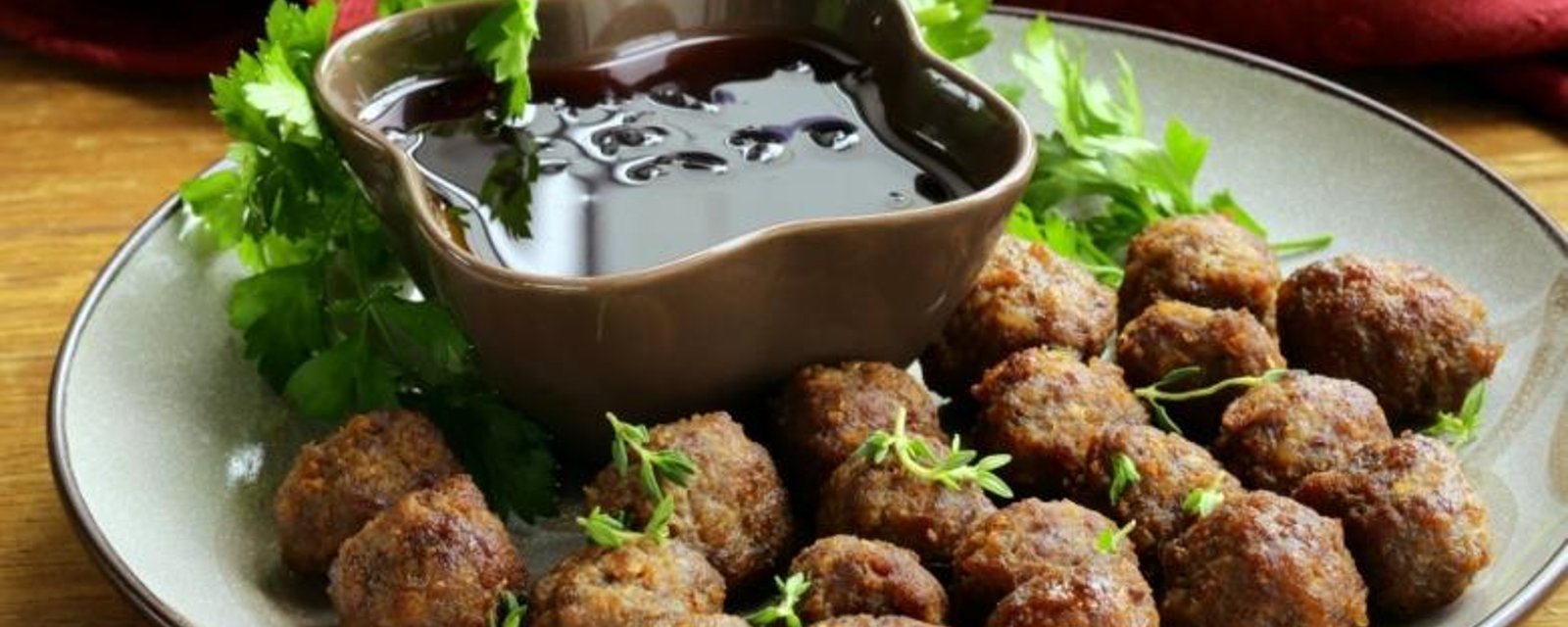 ​  Boulettes de viande à la sauce hoisin