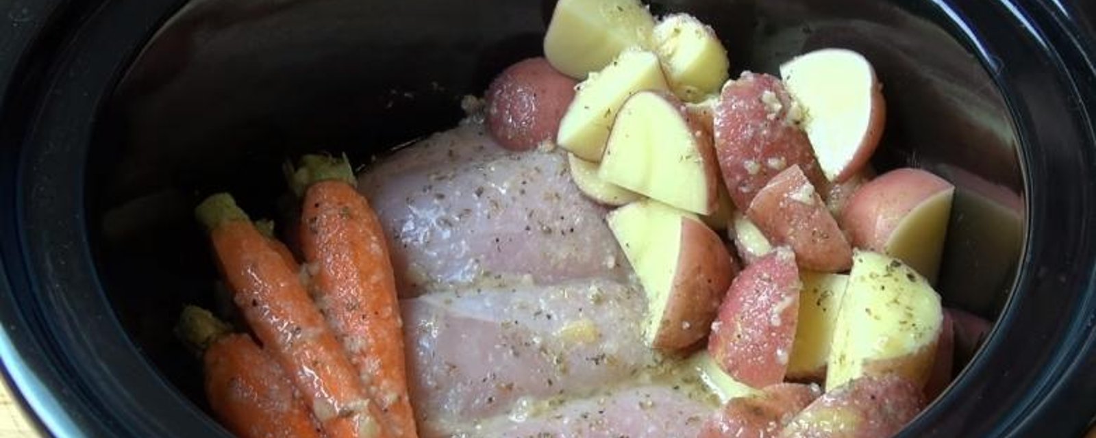  J'ai essayé cette façon de cuire le poulet à la mijoteuse...WOW, depuis je ne peux plus m'en passer!