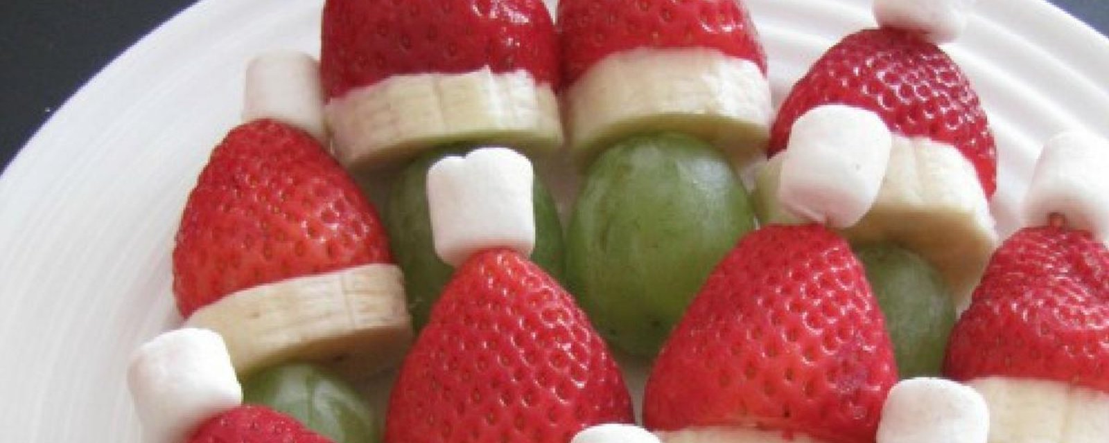 Faites finalement manger des fruits à vos enfants avec ce dessert de Noël