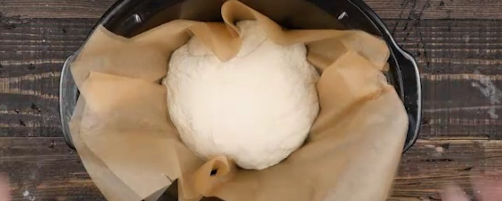 Déposez cette boule de pâte au centre de votre mijoteuse... Le résultat est fantastique