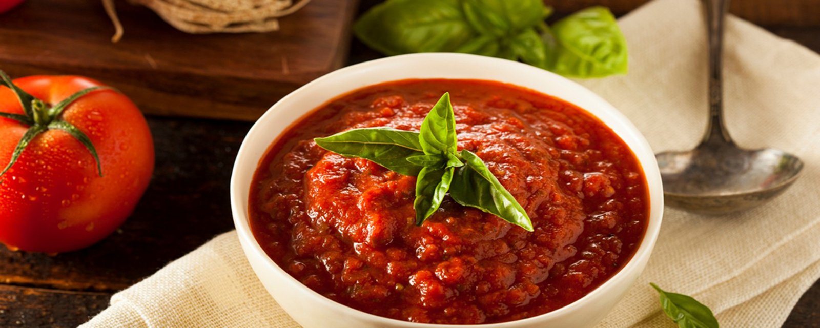 Tout simplement la meilleure sauce marinara maison, un goût riche et