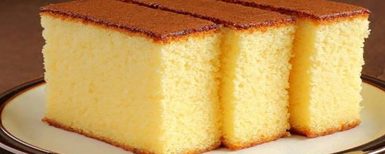 Les classiques sont faits pour rester! Ce gâteau italien au lait chaud est assurément le MEILLEUR!