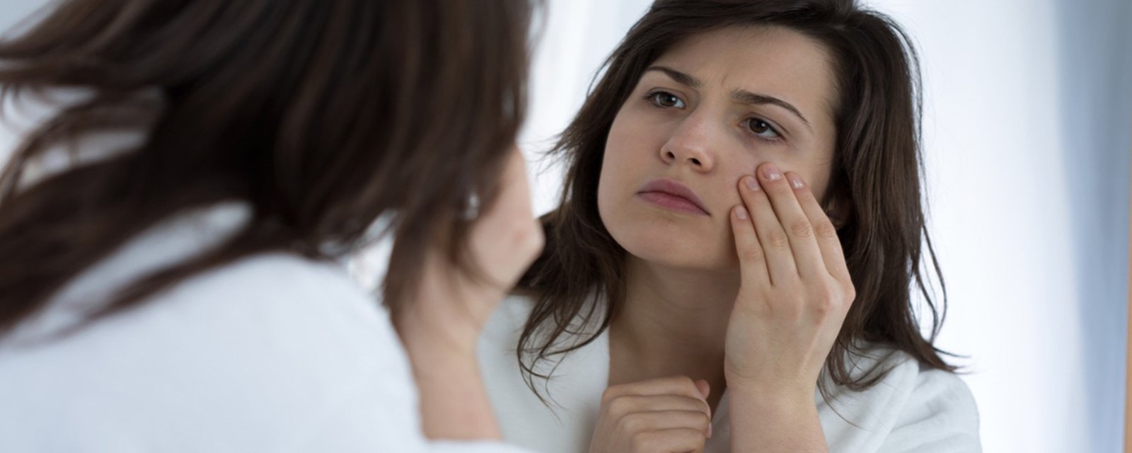 Une solution 100% naturelle et super EFFICACE pour se débarrasser des cernes!