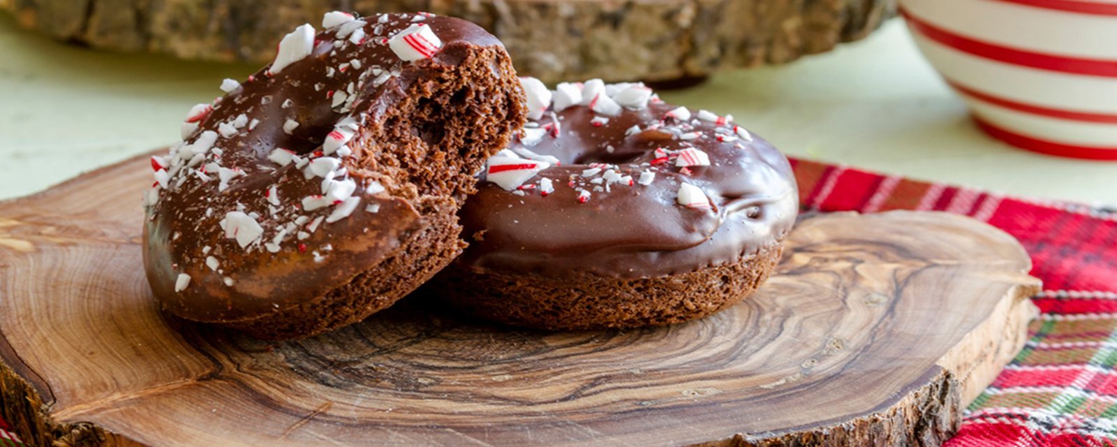 Que 30 minutes du début à la fin! Un beigne au chocolat fait de babeurre et de yogourt!