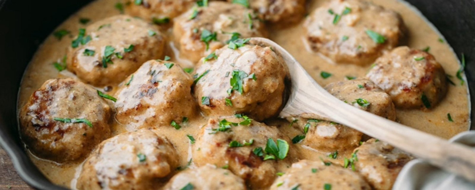 Boulettes de poulet et riz préparé en seulement 20 minutes