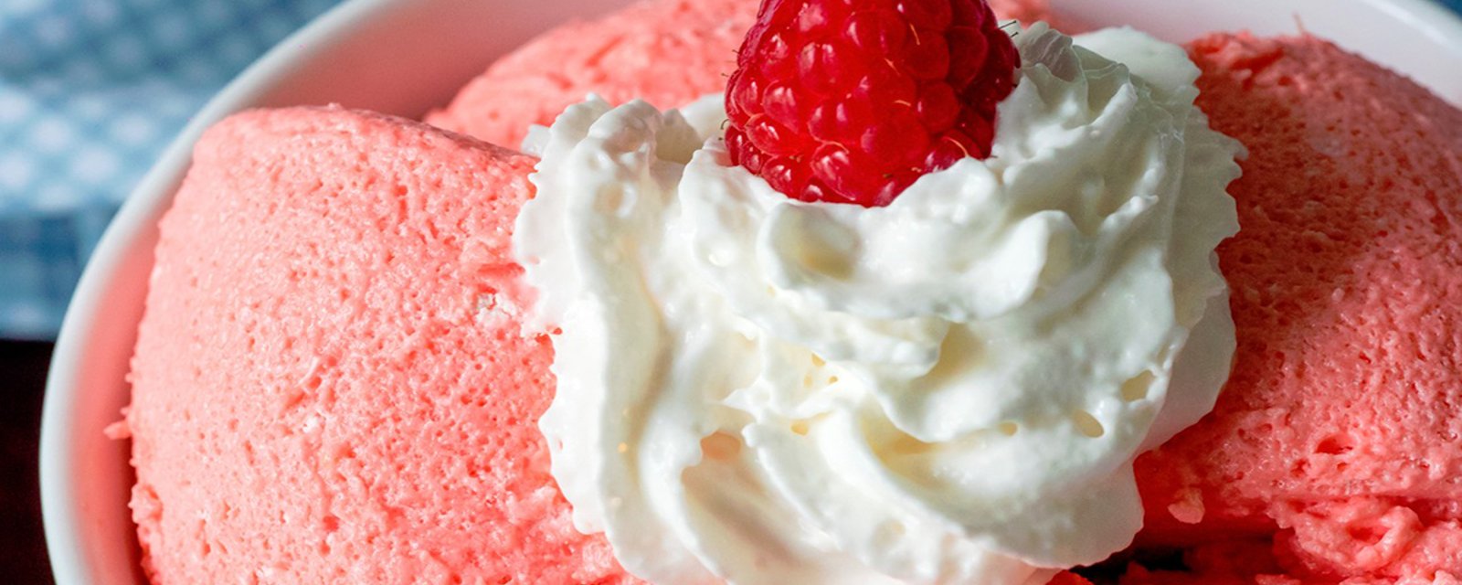 Poires et fraises, une mousse soufflée comme le faisait nos grands-maman!