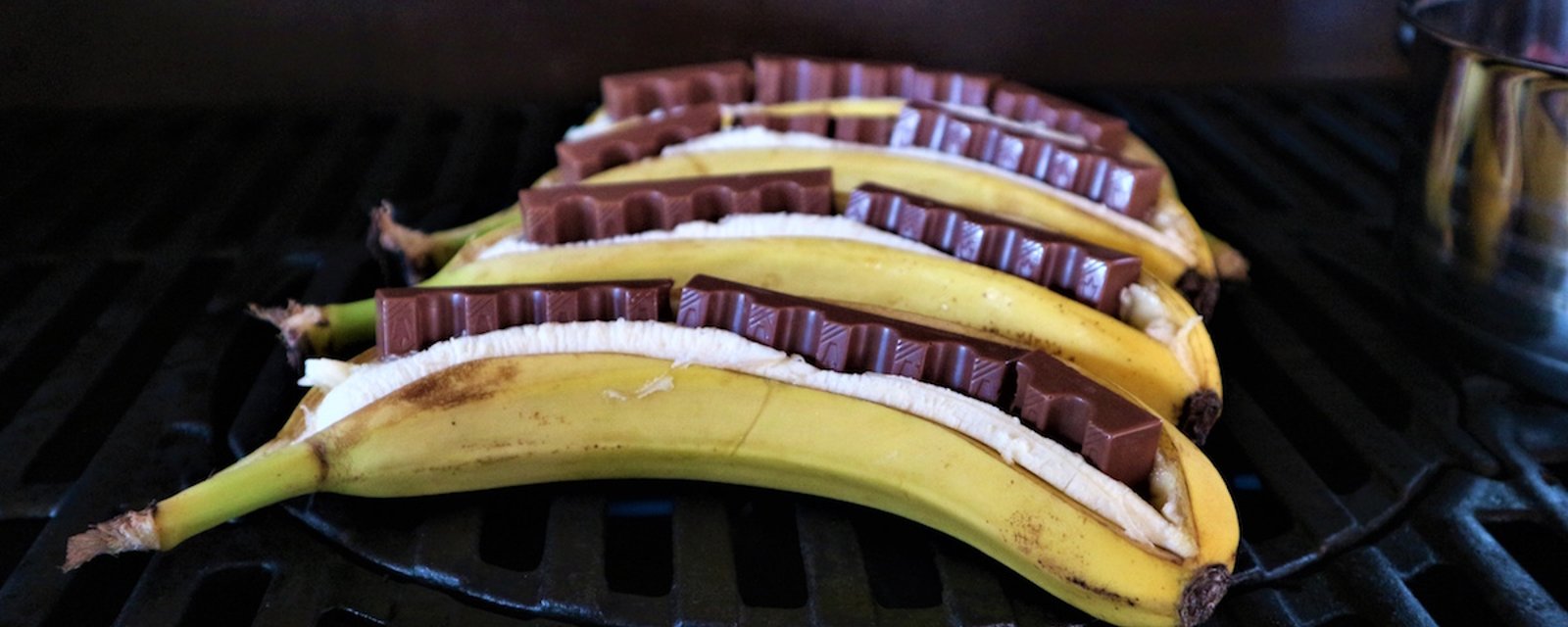 Bananes sur le BBQ: 3 recettes faciles pour se sucrer le bec cet été!