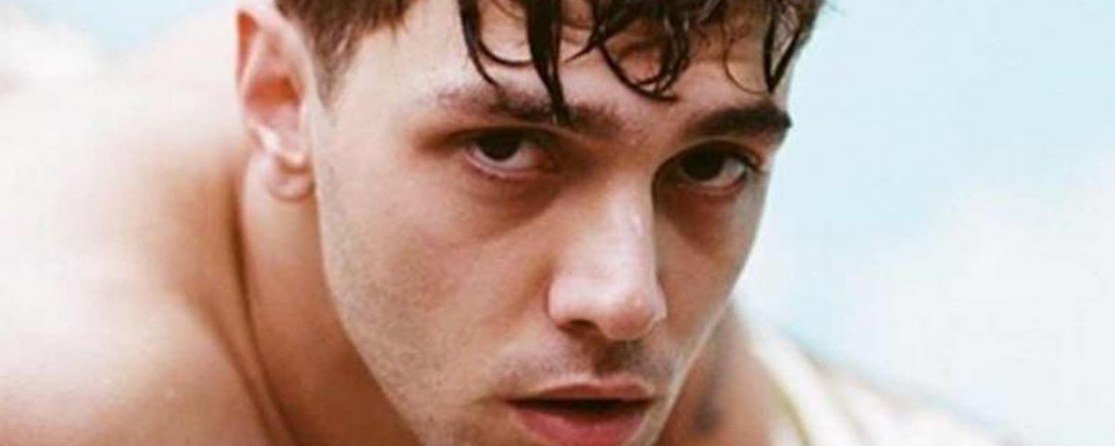 Le nouveau tattoo de Xavier Dolan est complètement MALADE!