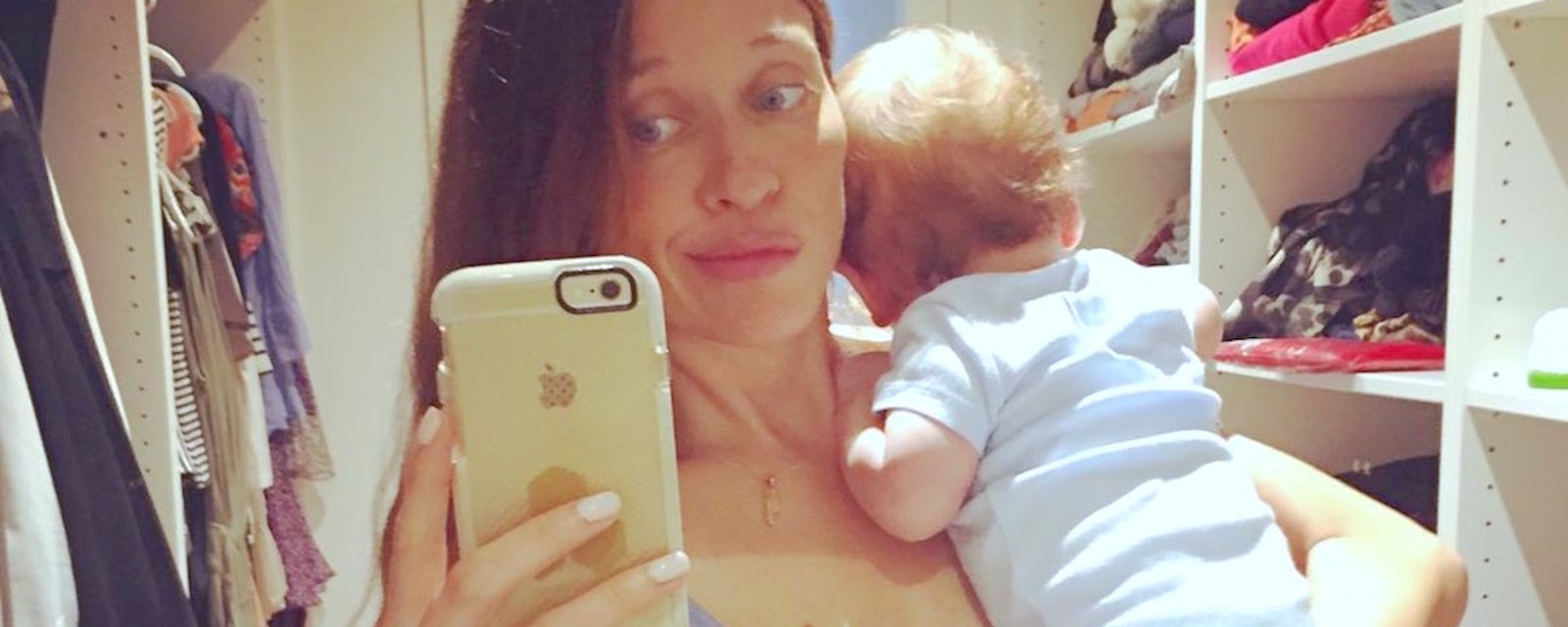 Abeille Gélinas nous montre son ventre (très) plat seulement 18 mois après sa grossesse! 
