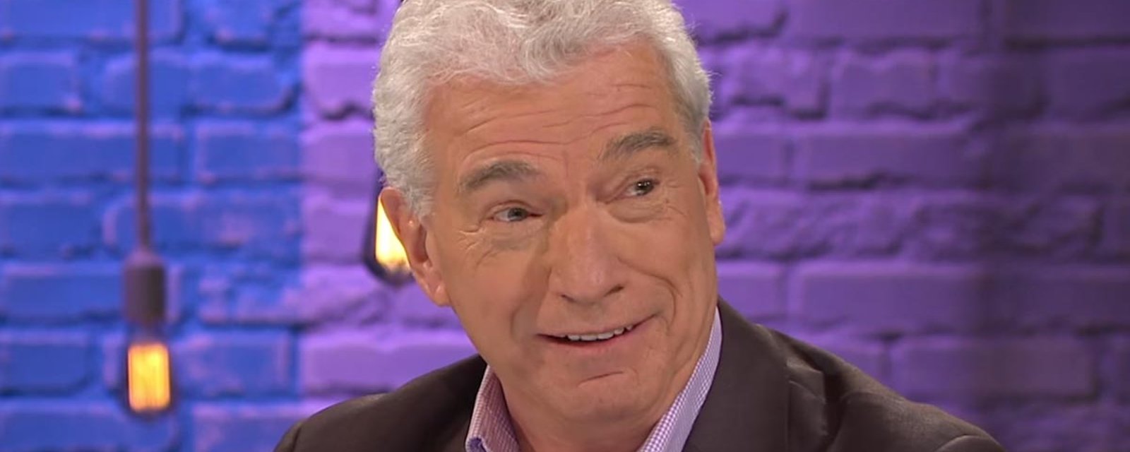 Guy Mongrain prend une selfie avec son fils... Ils sont IDENTIQUES!