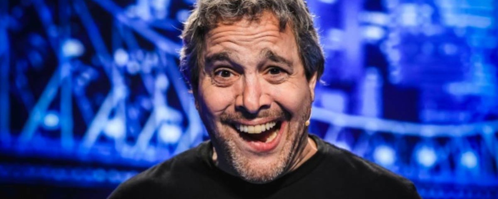 Aujourd'hui est un très grand jour pour l'humoriste Michel Courtemanche!