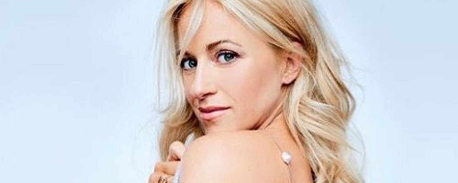 À deux semaines de l'accouchement, Émily Bégin est plus sexy que jamais sur cette photo!