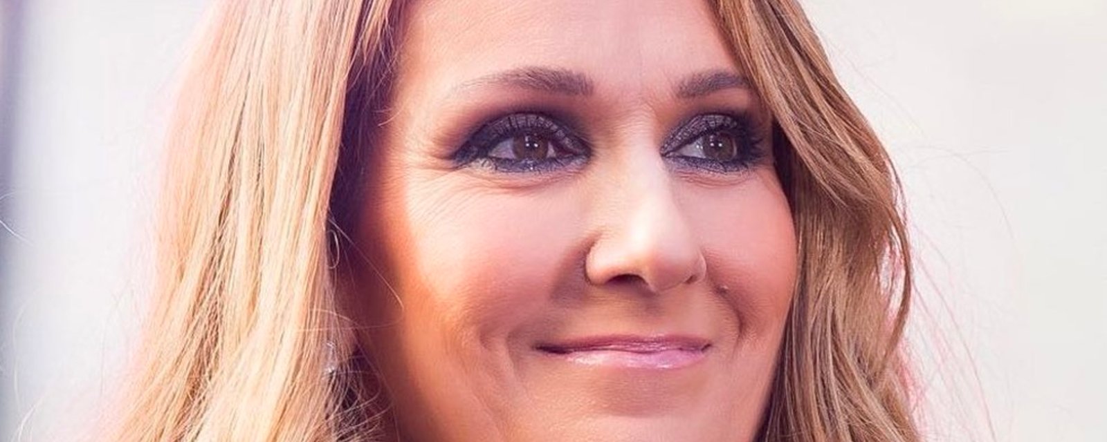 Des images de Céline Dion en “brassière” et dans les bras d'un homme rendues publiques! 