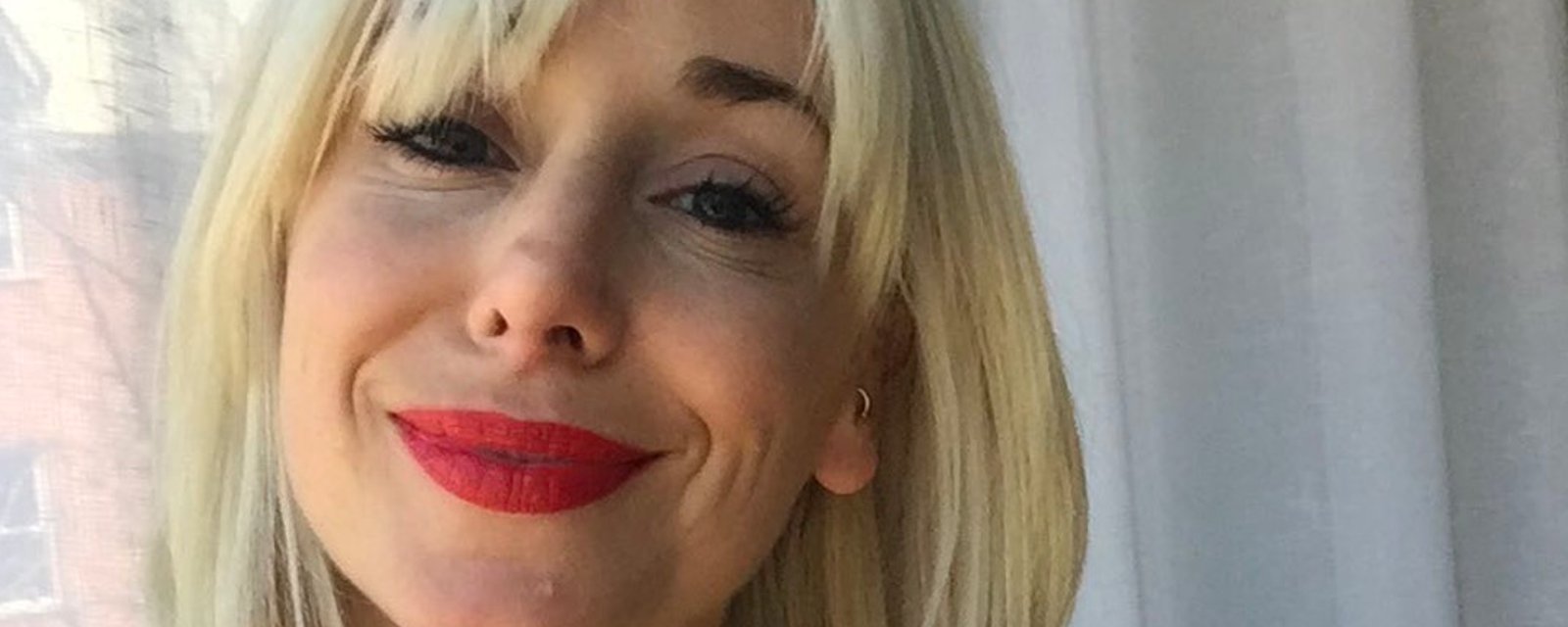 La robe au décolletée plongeant de Mariloup Wolfe ne fait pas l'unanimité! 