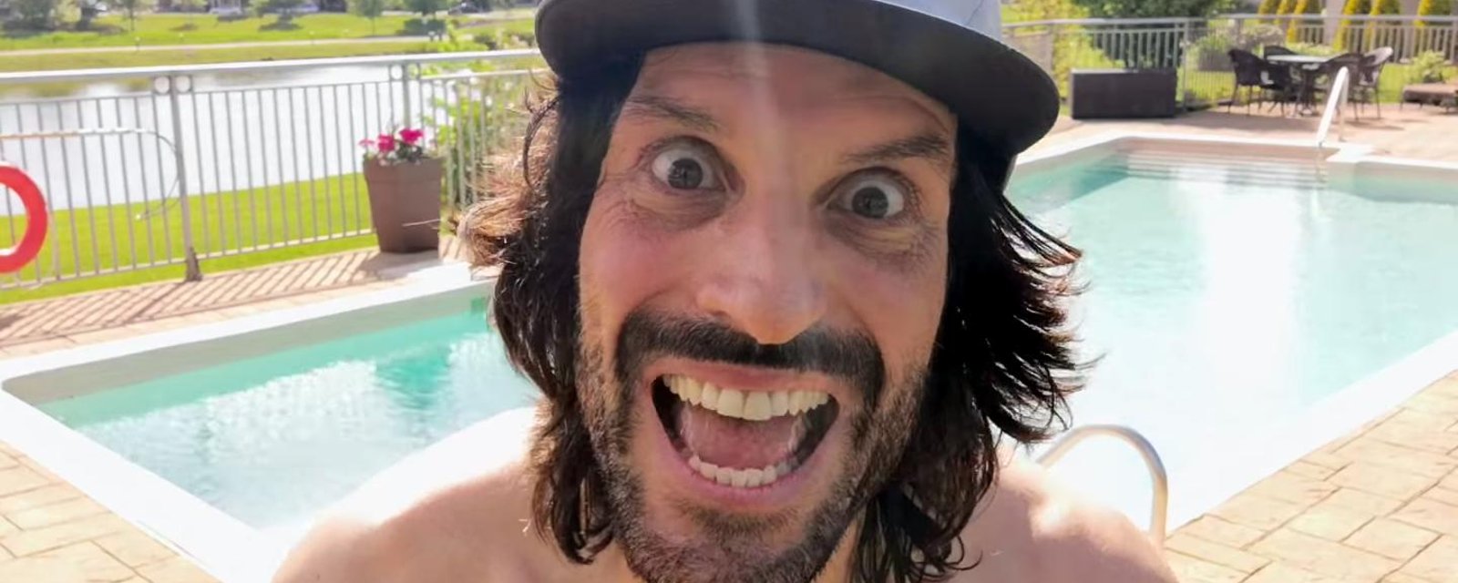 «Je suis un influenceur»: L'humoriste Mathieu Cyr ridiculise les influenceurs avec sa nouvelle chanson