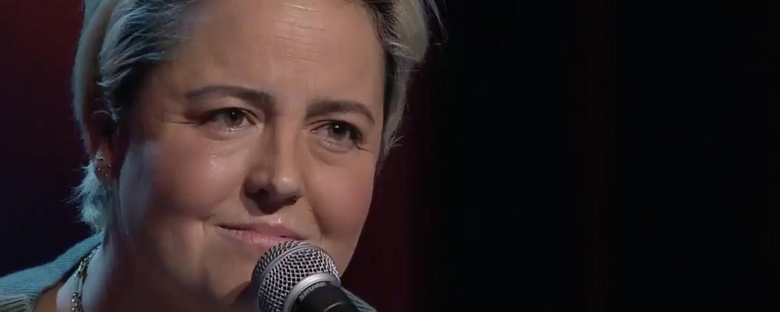 À VOIR: Ariane Moffatt offre une performance qui vous tirera quelques larmes, à Tout le monde en parle