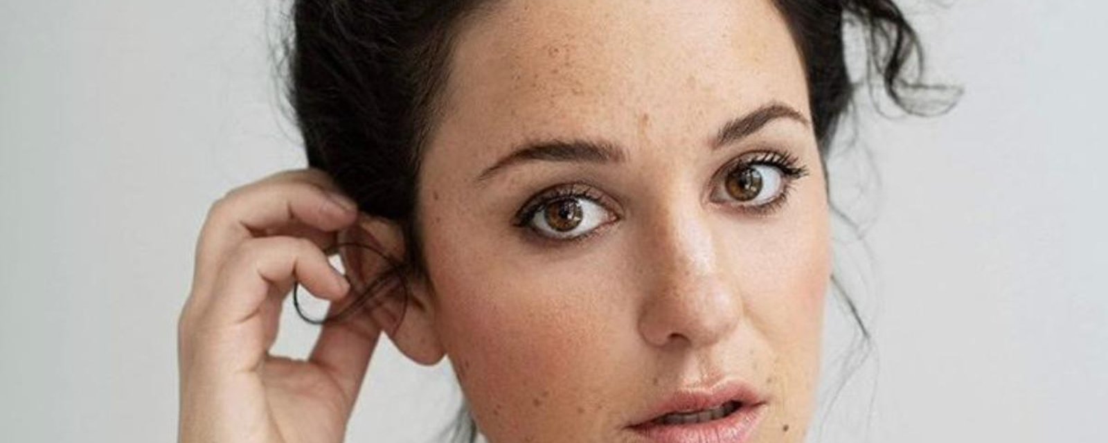 Virginie Fortin est adorable à l'âge de 8 ans sur une photo souvenir