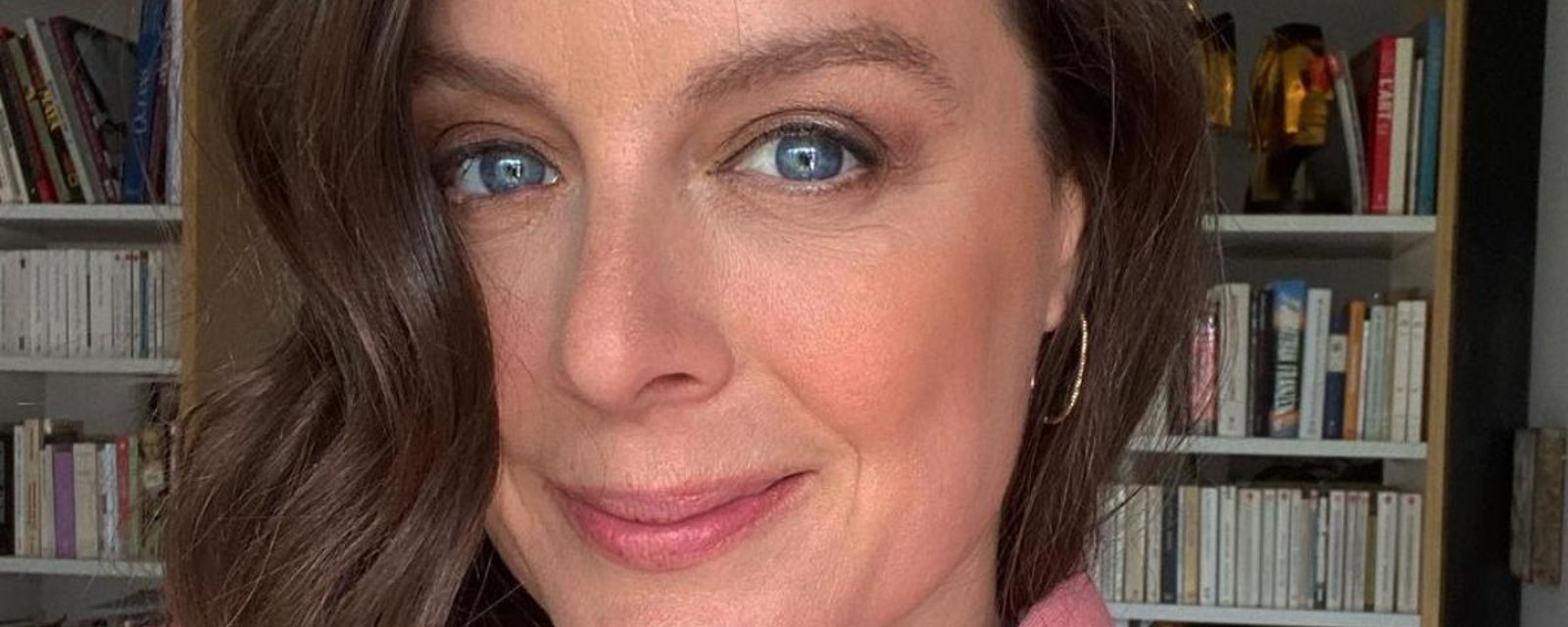 Julie Le Breton sublime au naturel sur une nouvelle photo en vacances