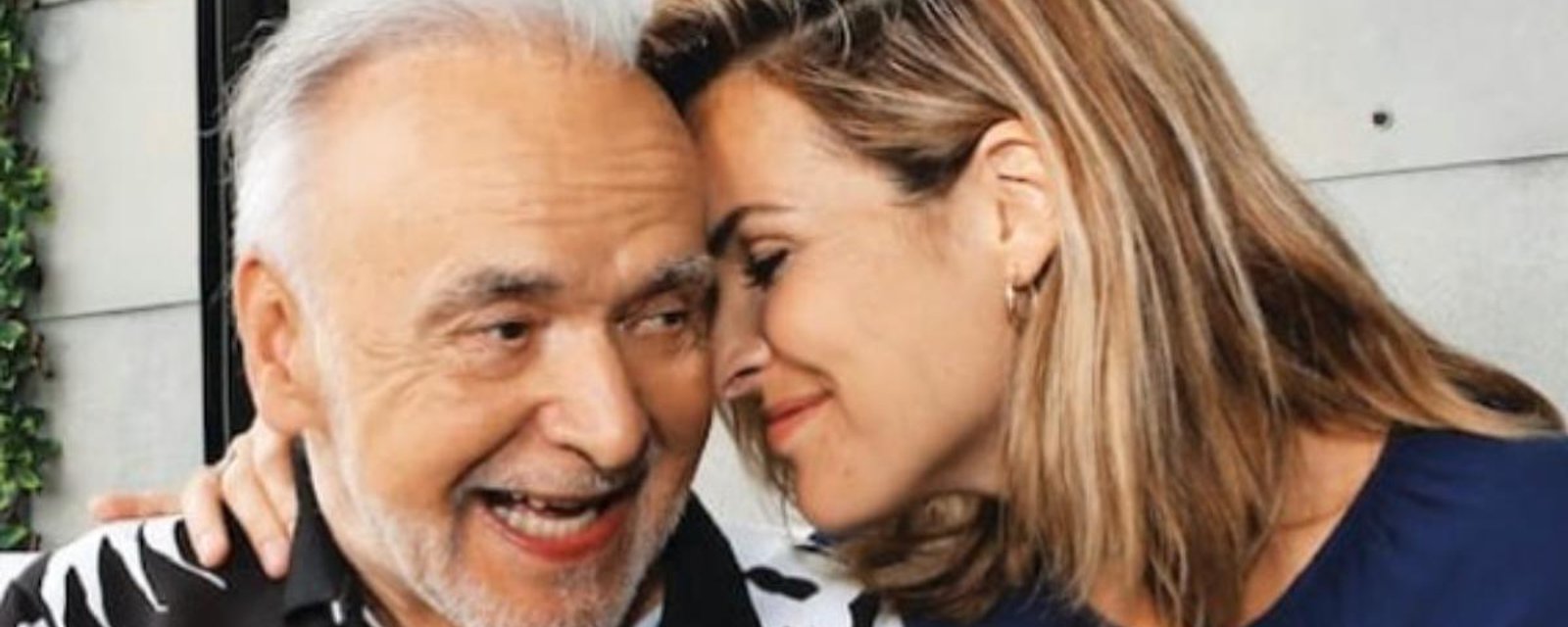 La fille de Kim Rusk vole la vedette sur une photo tellement craquante en l'honneur de son grand-père