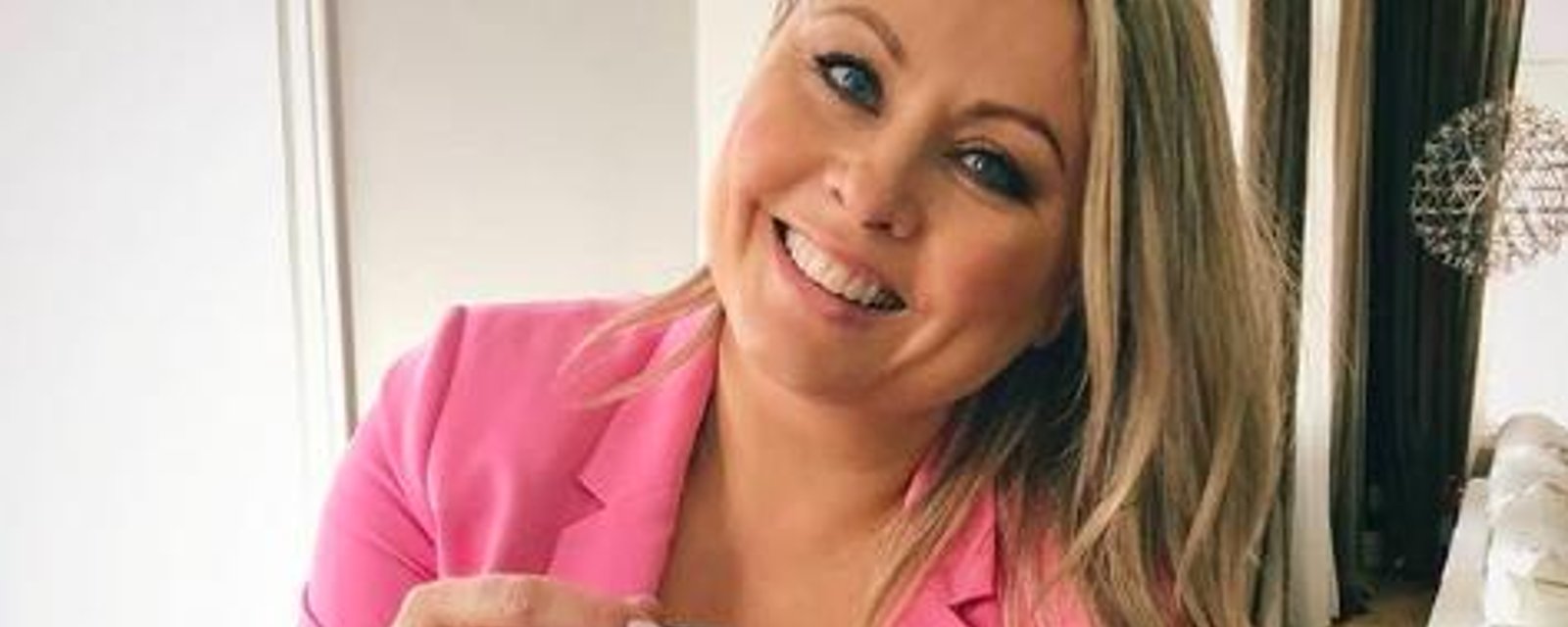 Mitsou Gélinas publie une photo de sa fille de 15 ans en robe de bal et vous n'en reviendrez pas