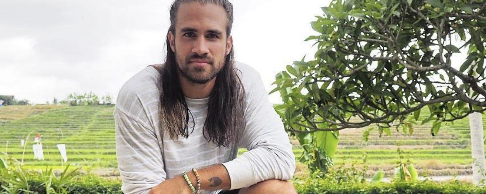 Occupation Double: cette fille est-elle la blonde de Jay Du Temple?