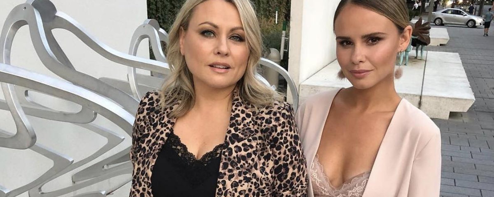 Photo d'allaitement : l'animatrice Léa Clermont-Dion pose avec son bébé sur Instagram