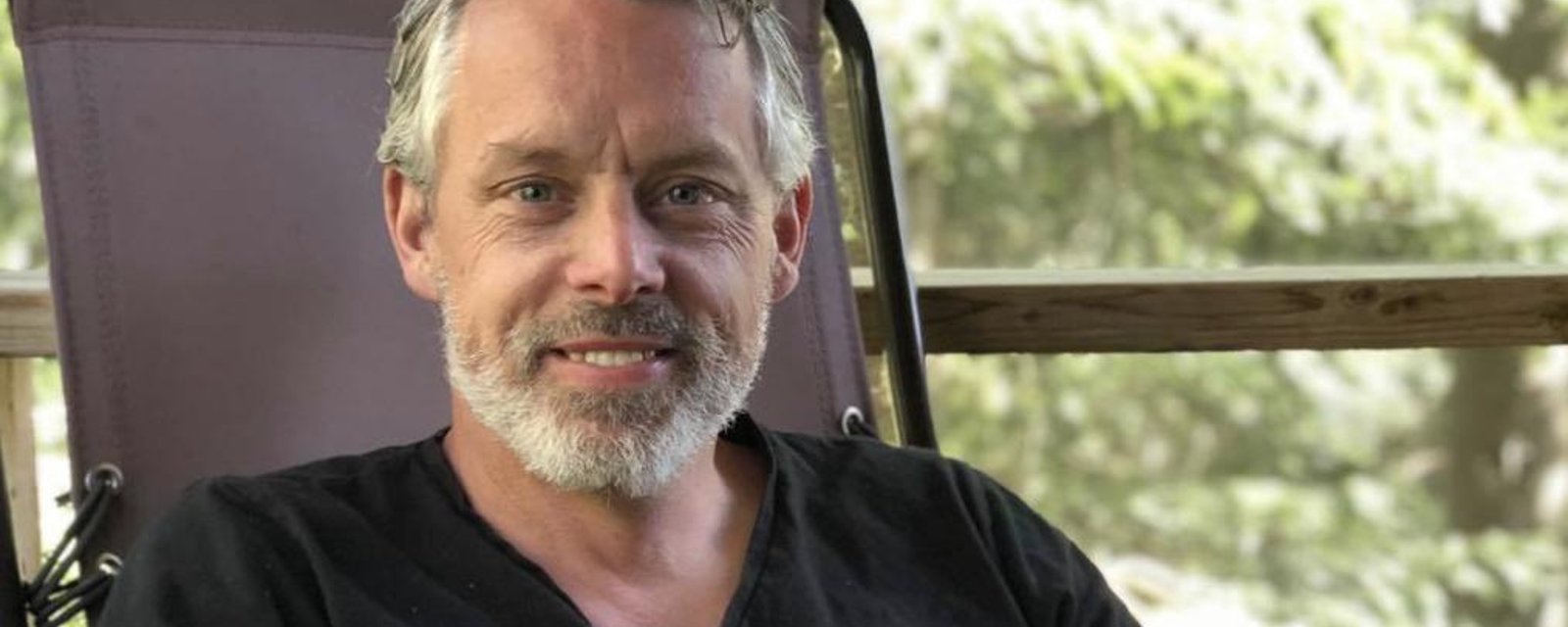 C'est la guerre entre François Lambert et l'humoriste Fred Dubé, l'homme d'affaires a appelé la police