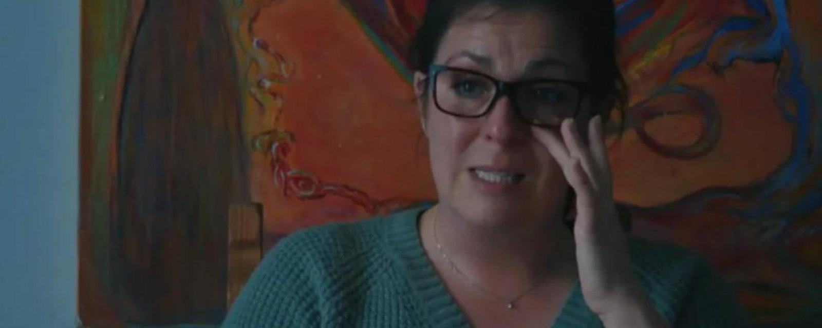 En larmes, Stéfanie explique pourquoi elle a quitté l'émission Si on s'aimait