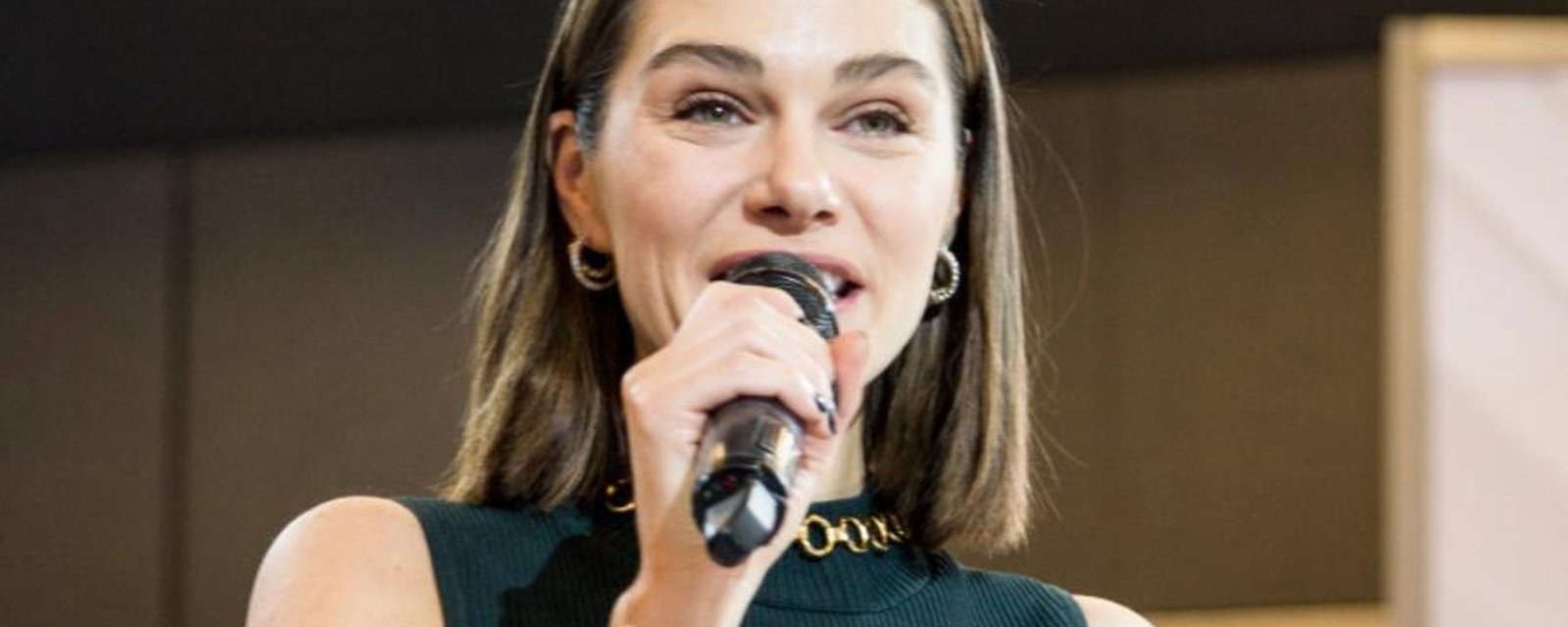 Maripier Morin fait un retour remarqué sur les médias sociaux et aborde son départ de La Faille