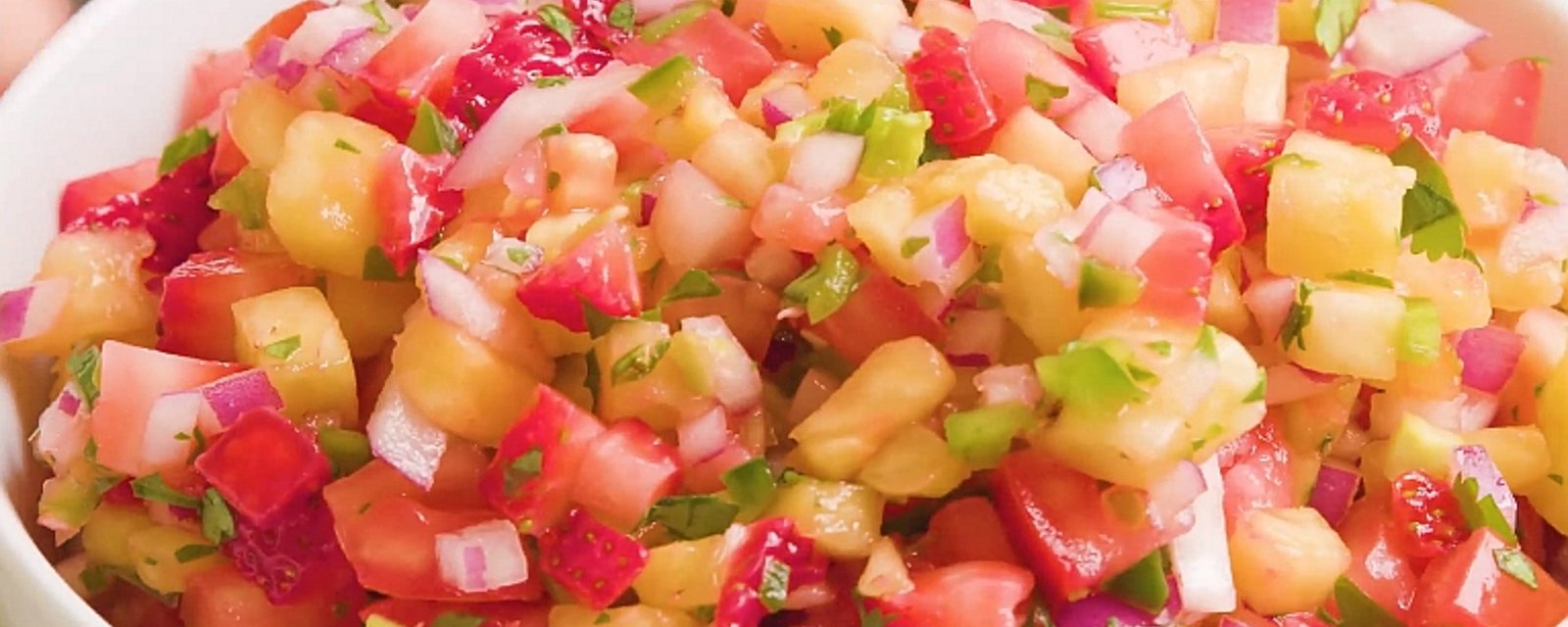 Délicieuse salsa fraises et ananas