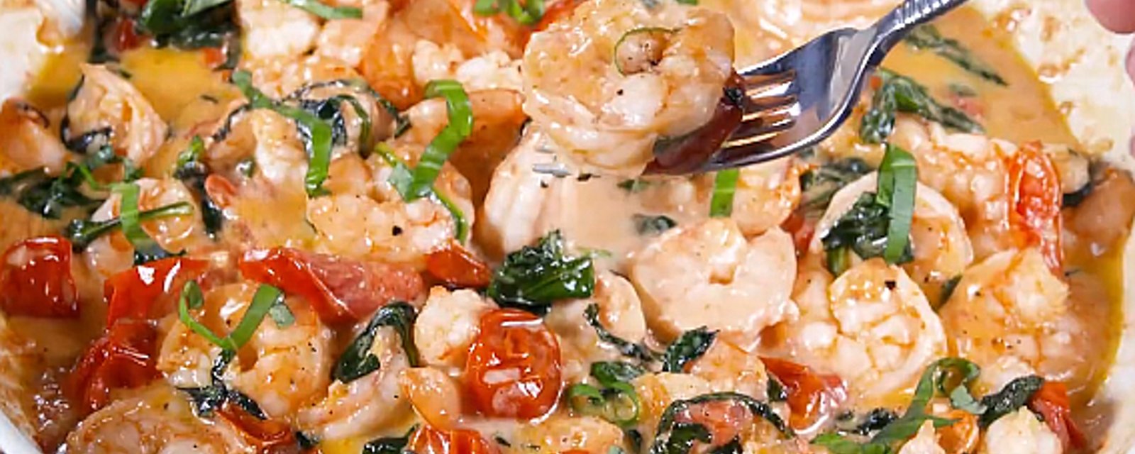 La meilleure recette de crevettes dans une sauce au beurre à la toscane